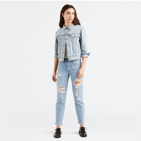 LEVI’S Wedgie Tapered Leg Distressed Jeans Size 30 - Picture 8 of 8